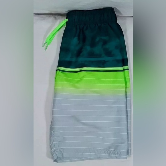 Under Armour Boys' Gradient Tie Dye Stripe Volley swim Short - Picture 4 of 4